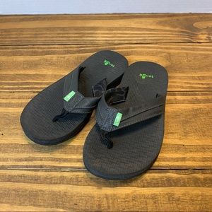 Sanuk flip flop